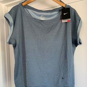 NWT Women's Nike DRI-FIT Boxy Short Sleeve Top in Size: Small